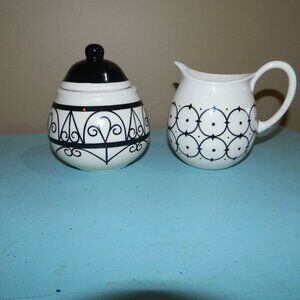 Pottery Barn Ceramic Creamer and Sugar Set